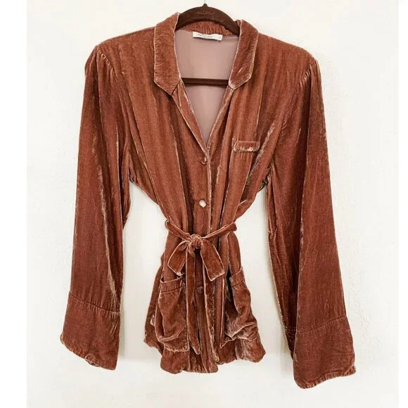 Mes Demoiselle GIACOMO Powder Velvet Shirt - Picture 3 of 10